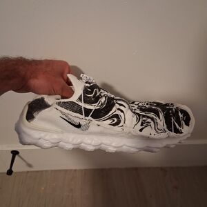 Nike Ispa Mindbody Size 13